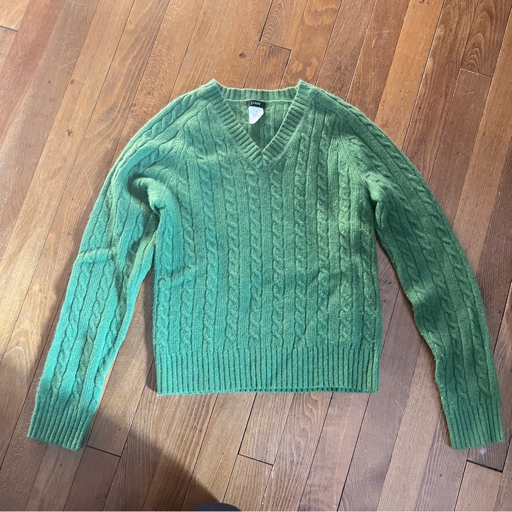 Jcrew V neck cable wool sweater, XS